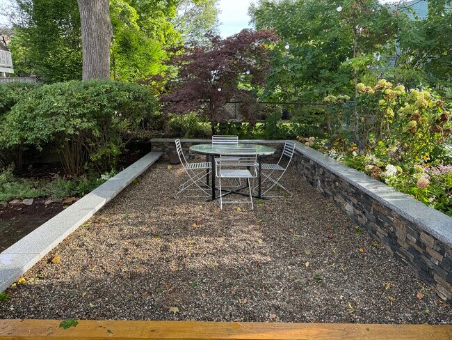 105 Chestnut St unit 3, Cambridge, MA 02139 - photo 4