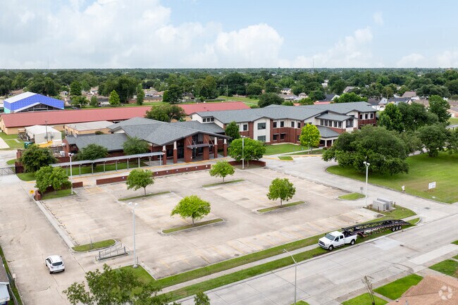 Laplace Elementary School is part of the St. John the Baptist Parish Public School System.