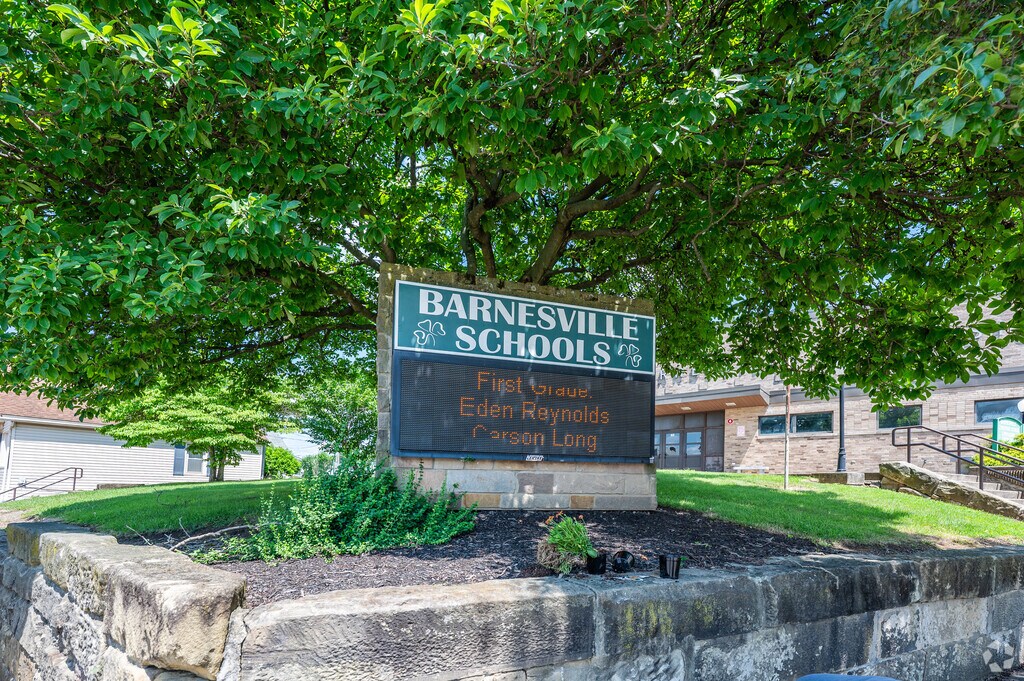 Barnesville Elementary School has an overall rating of a B- on Niche.