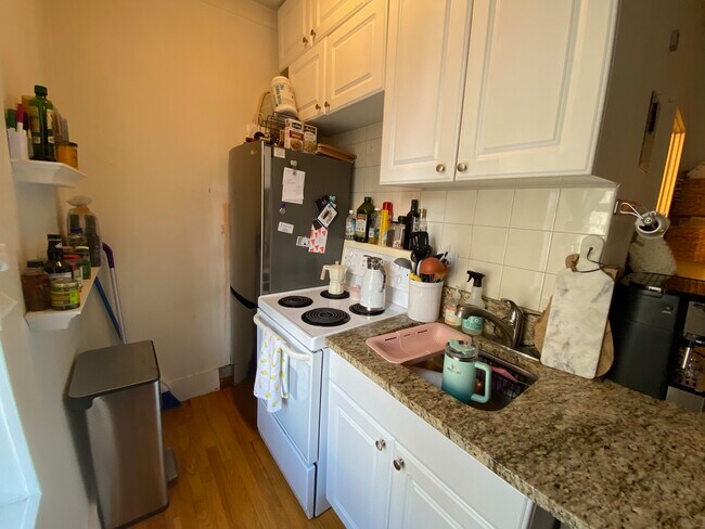 106 Myrtle St unit 4, Boston, MA 02114 - photo 7