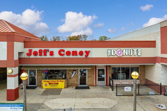 Two Fort Wayne favorites sit side by side at Georgetown Square.