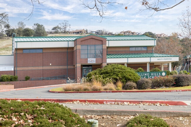 Rolling Hills Middle School serves students in grades 6-8.