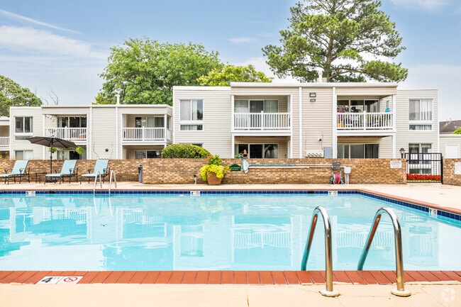 Woodberry Forest, Virginia Beach, VA 23451 - photo 2