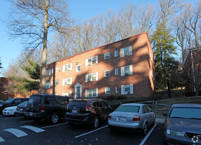 Park Wayne Apartments, Silver Spring, MD 20901 - photo 2