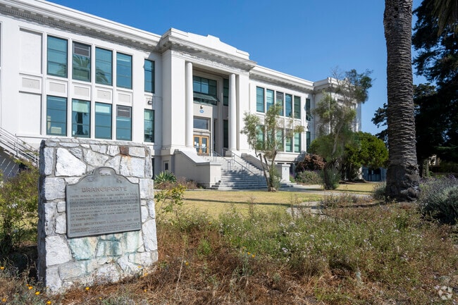 Monarch Community Elementary School offers a great place for students to learn.