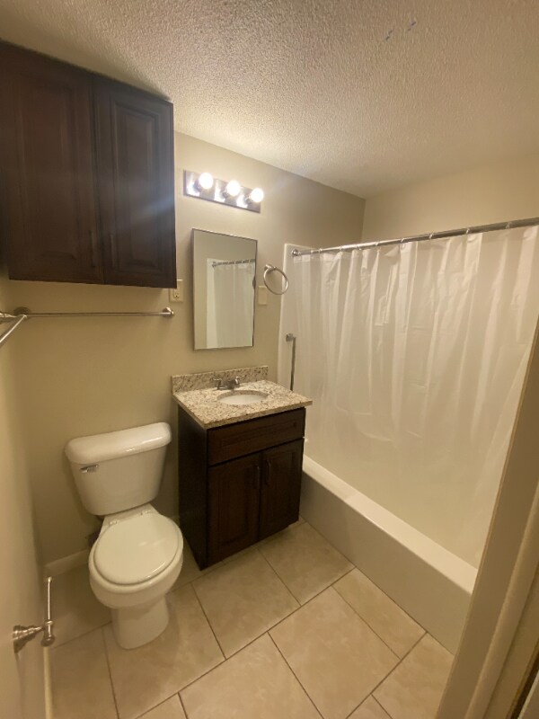 1810 E St unit 202, Lincoln, NE 68508 - photo 5