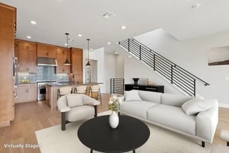 137 10th St, Marina, CA 93933