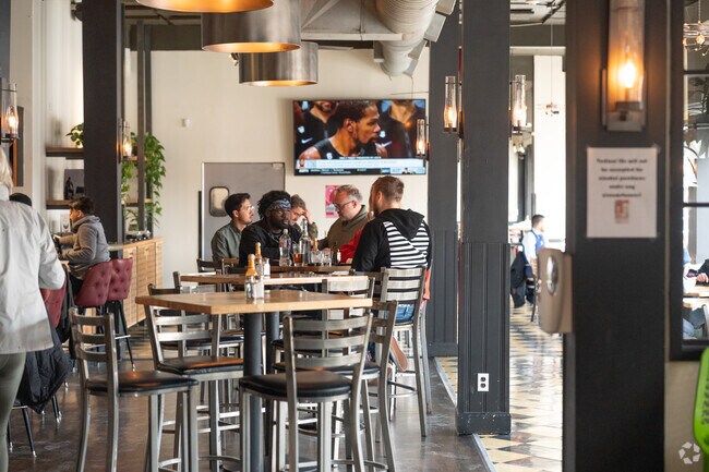 Speer locals head to The Hornet for hearty brunch and a laid-back vibe.