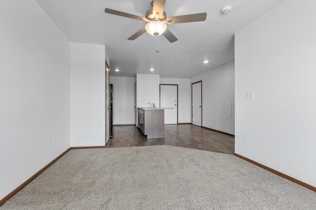 Willows South Commons, Sioux Falls, SD 57110 - photo 6