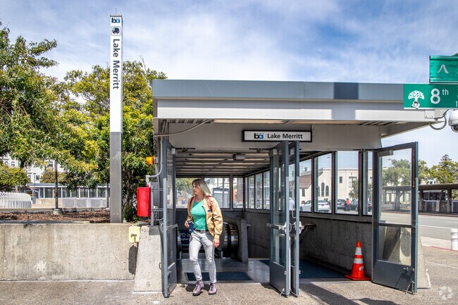 Residents can access the Lake Merritt BART Station to use public transportation around the city.
