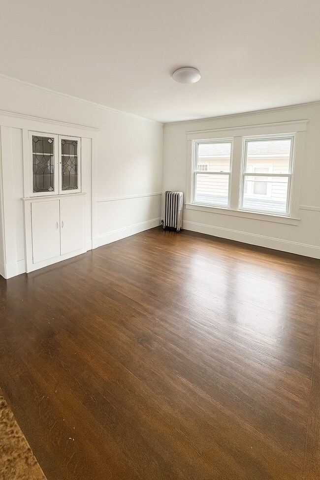 61 Kimberly Ave unit 2, Springfield, MA 01108 - photo 3