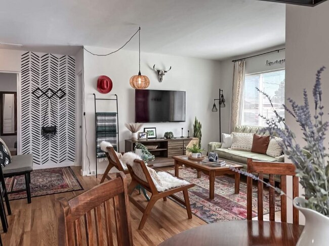 1220 Truman St SE unit House, Albuquerque, NM 87108 - photo 3