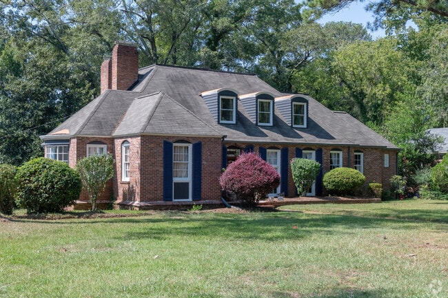 Many of the homes in the Shirley Hills Historic District are modeled on colonial styles.