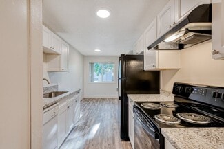 840-878 NE 90th Ave, Portland, OR 97220