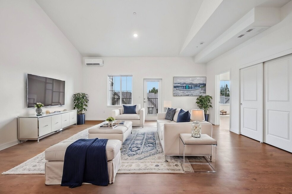 The Hamlet at Curtin Creek – Spacious Modern Living, Vancouver, WA 98686 - photo 1