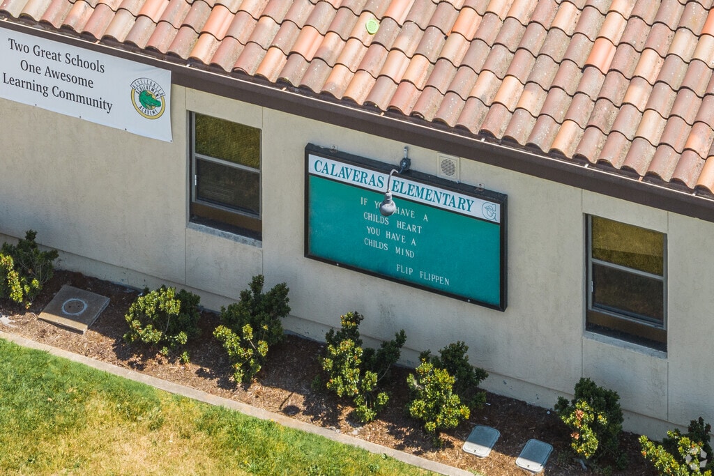 Calaveras Elementary School serves public school students in Hollister, California.