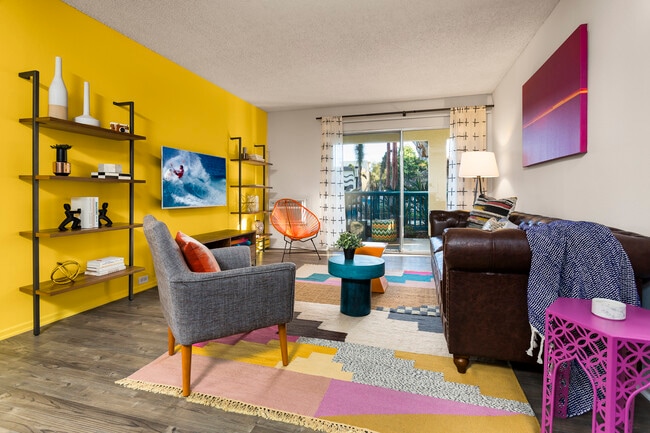 AVA Pacific Beach, San Diego, CA 92109 - photo 4