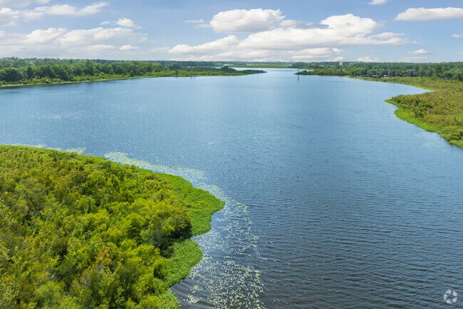 The Goose Creek Reservoir offers boating, fishing, and other water activities in Deer Park.