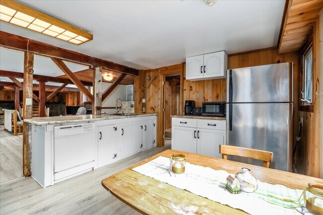 155 Squash Hollow Rd unit 155 Squash Hollow Rd, New Milford, CT 06776 - photo 7