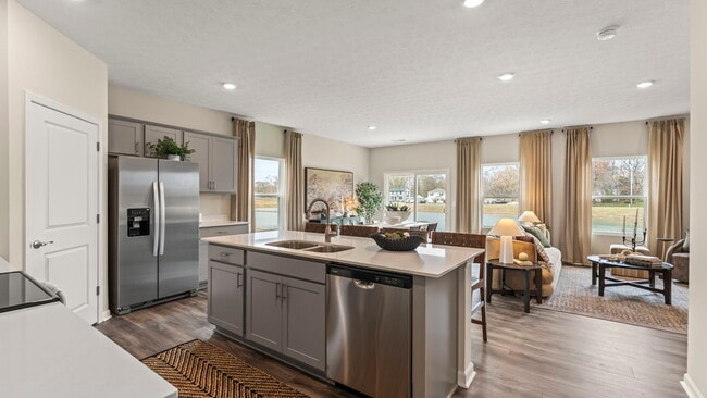 2912 Hoying Dr, Troy, OH 45373 - photo 3