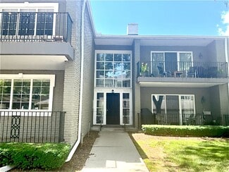 1115 N Old Woodward Ave, Birmingham, MI 48009