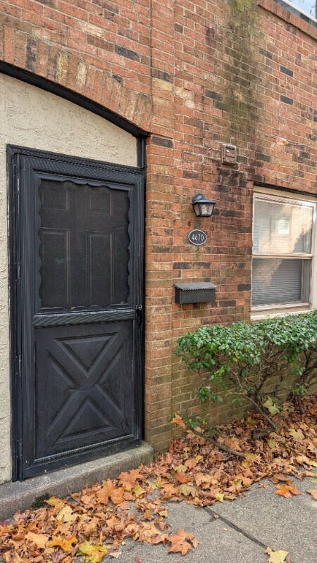 4670 Merrifield Place, Columbus, OH 43220 - photo 2