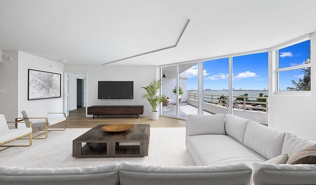 The Hamilton Apartments, Miami, FL 33137 - photo 3