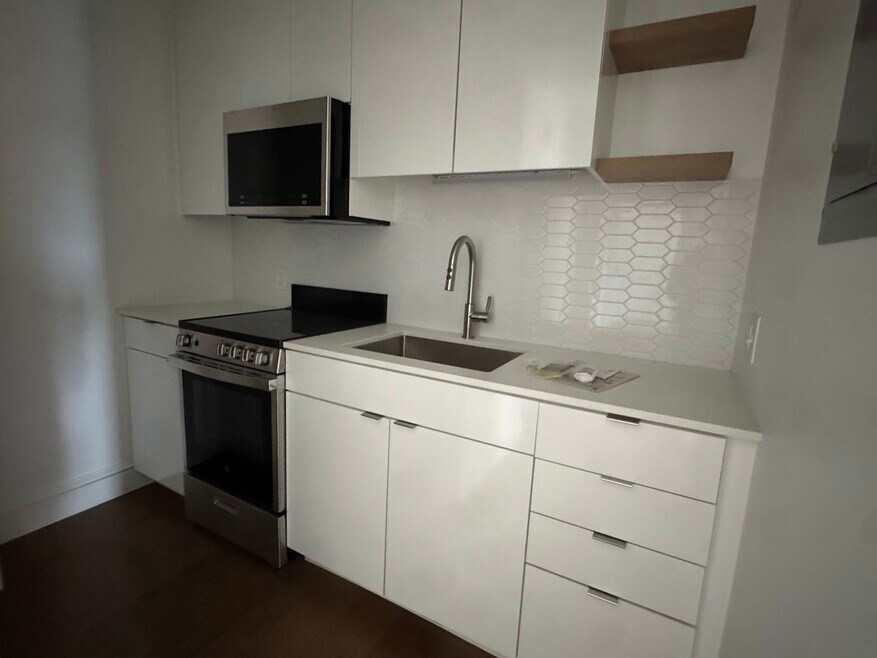 1172 Massachusetts Ave unit 208, Cambridge, MA 02138 - photo 1