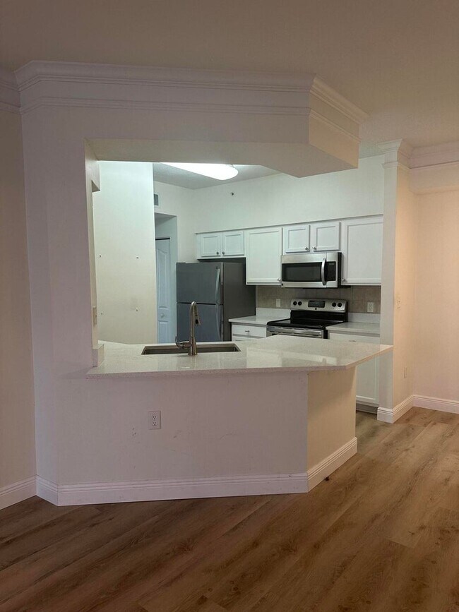 9905 Baywinds Dr unit 2201, Royal Palm Beach, FL 33411 - photo 5