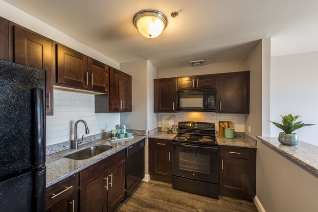 The 6Hundred, Worcester, MA 01608 - photo 3