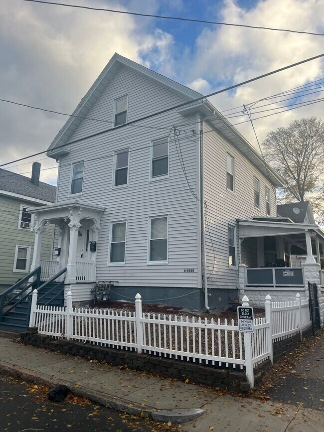 43 Auburn St Unit 2, Haverhill, MA 01830