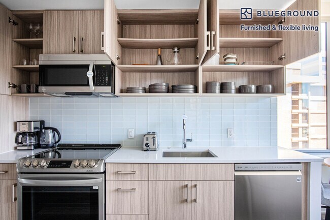 400 Army Navy Dr unit FL13-ID273, Arlington, VA 22202 - photo 5