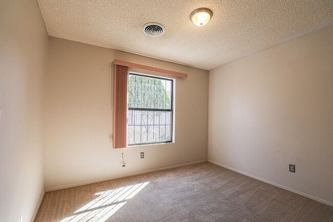 2531 Hamilton Rd, Alamogordo, NM 88310 - photo 2