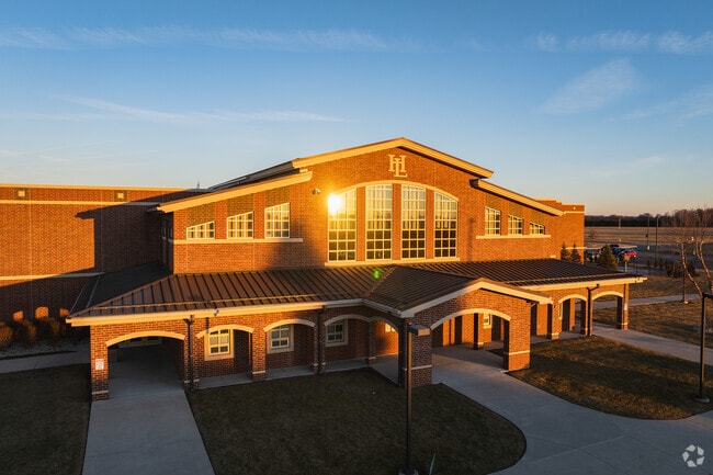 Hopewell Louden High School welcomes eager minds.