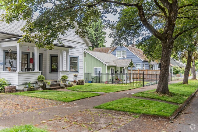 The north part of Southeast Salem is home to most of the housing.