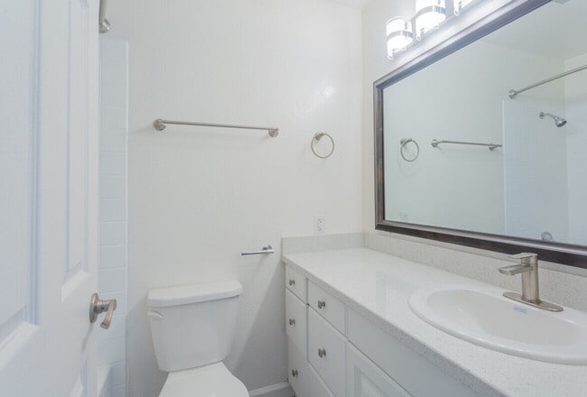 Ocean View at Pacific Grove Apartments, Pacific Grove, CA 93950 - photo 5