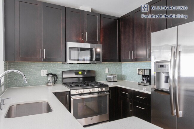 33 Rogers St unit FL4-ID945, Cambridge, MA 02142 - photo 6