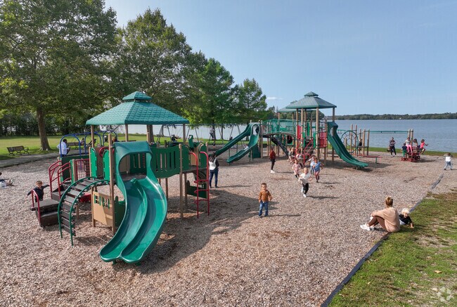 Spaulding Playground is a peacful lakeside playground in Downtown Wakefield.