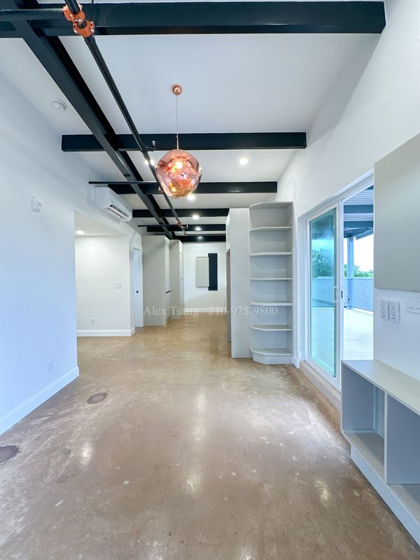 630 Montana St, San Antonio, TX 78203 - photo 2