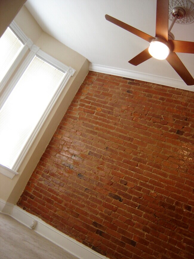 3618 11th St NW, Washington, DC 20010