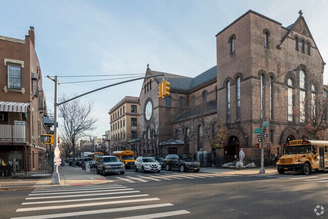 El Puente empowers students to become agents of positive change.