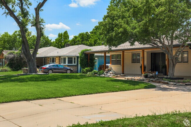 Homes in New Day often have small front porches.