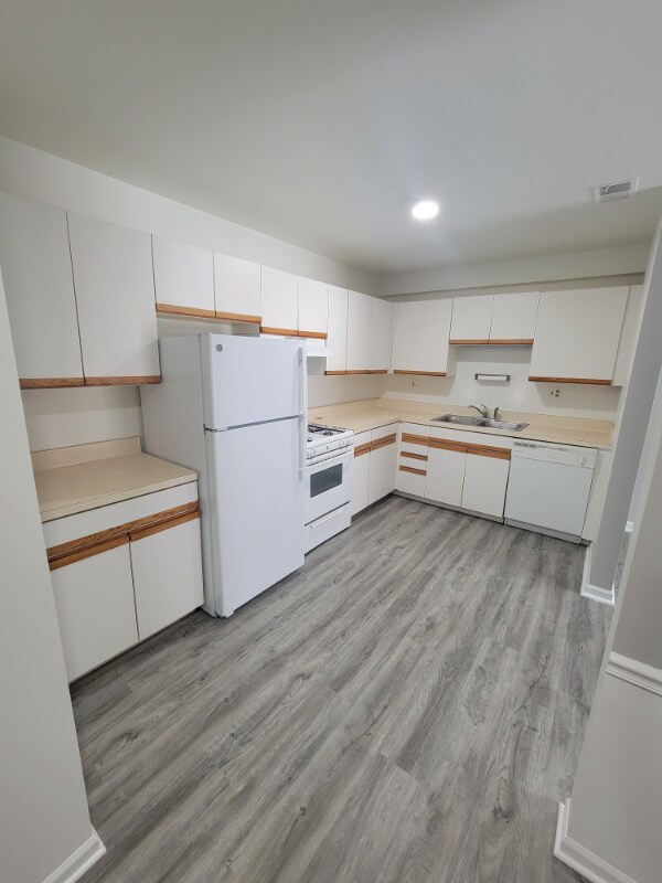 4905 Belmont Rd unit 4, Downers Grove, IL 60515 - photo 3