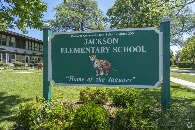 Jackson Elementary School has a student-teacher ratio of 13 to 1.