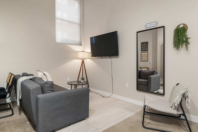 205 W 4th St unit ID1301409P, Cincinnati, OH 45202 - photo 7