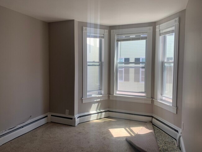 22 Story St unit 2, Boston, MA 02127 - photo 3