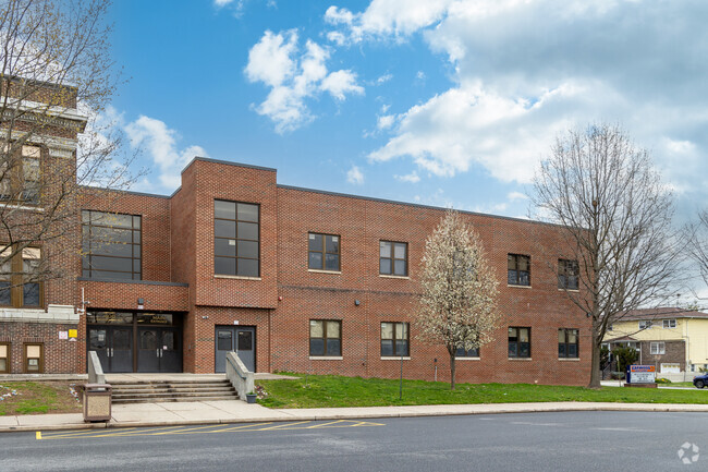 Lincoln Franklin Elementary School
in Garwood prepares students for a successful future.