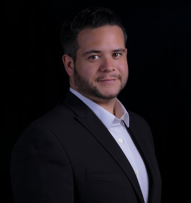 Agent Photo