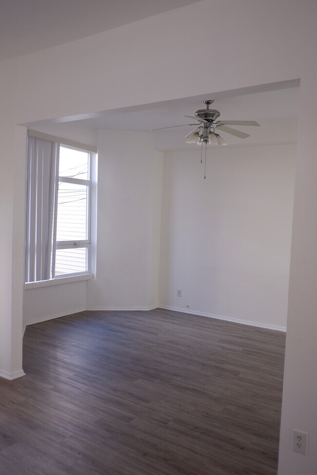 3525 W Fullerton Ave unit 2, Chicago, IL 60647 - photo 3