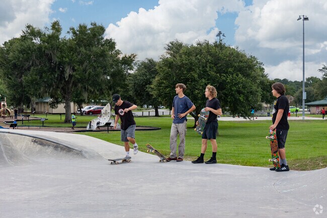 Oakdale is minutes from one of the areas only skate parks.